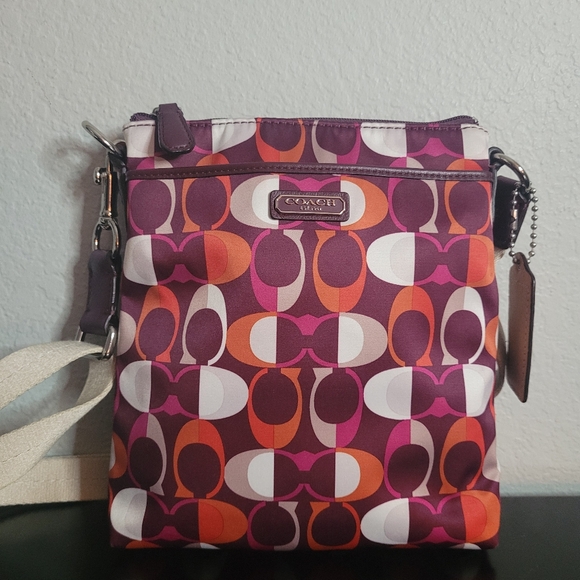 Coach PARK SPLIT SIGNATURE C PRINT SWINGPACK - Picture 1 of 11